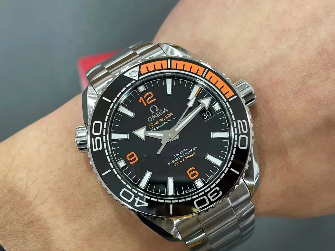 Omega Seamaster Planet Ocean Co-Axial Master Chronometr 215.30.44.21.01.002