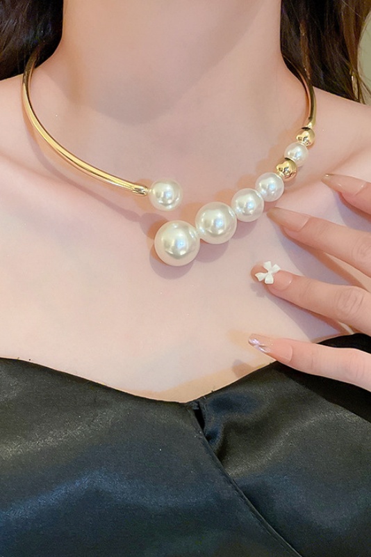 Geometry Imitation Pearl Necklace Choker