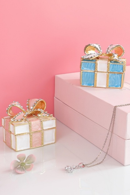 Mini Trinket Box Bow-knot Gift Box Style Hinged Jewelry Box Vintage Metal Enameled 