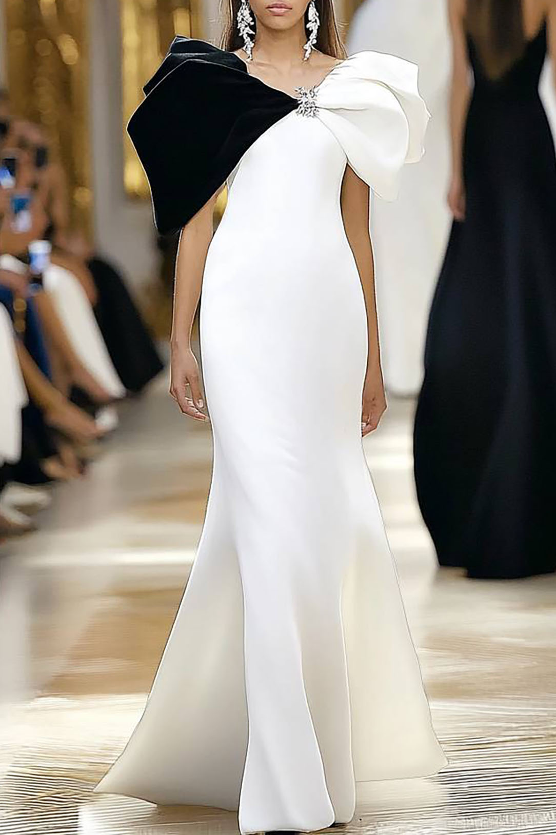 Formal Evening Color Block Dress Exaggerated Decoration Maxi Dress-chiclody