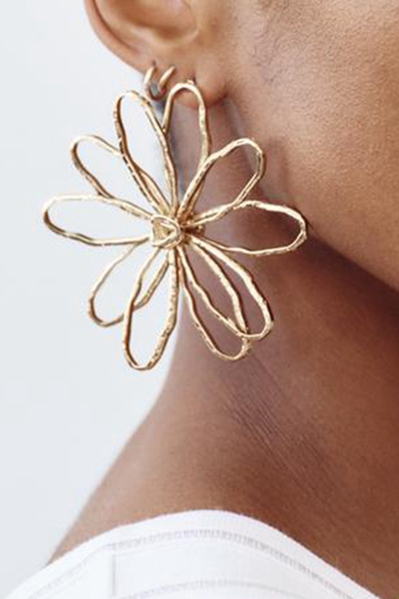 Daily Party Work Hollow Flower Simple Earrings
