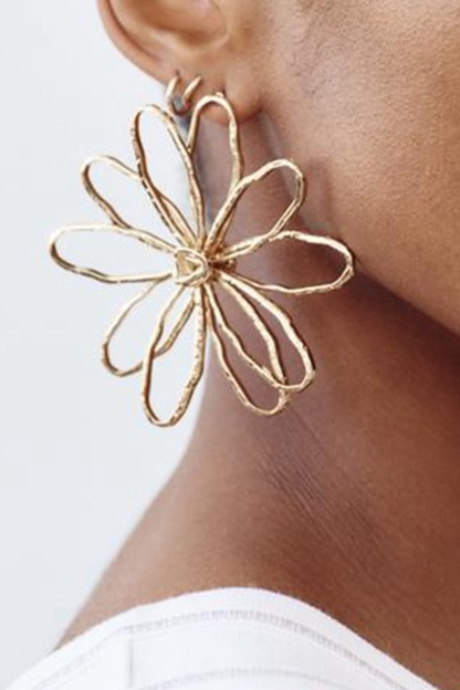 Daily Party Work  Hollow Flower Simple Earrings