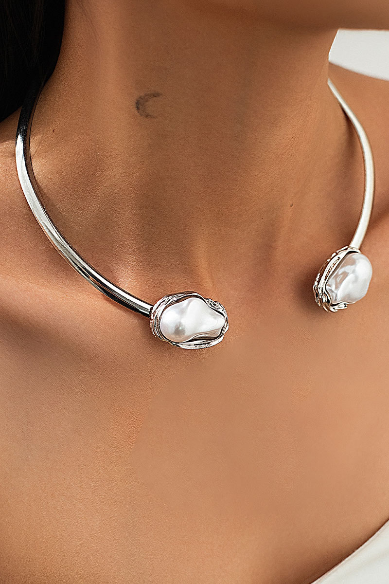 Vintage Open Baroque Shaped Pearl Necklace Metal Necklace