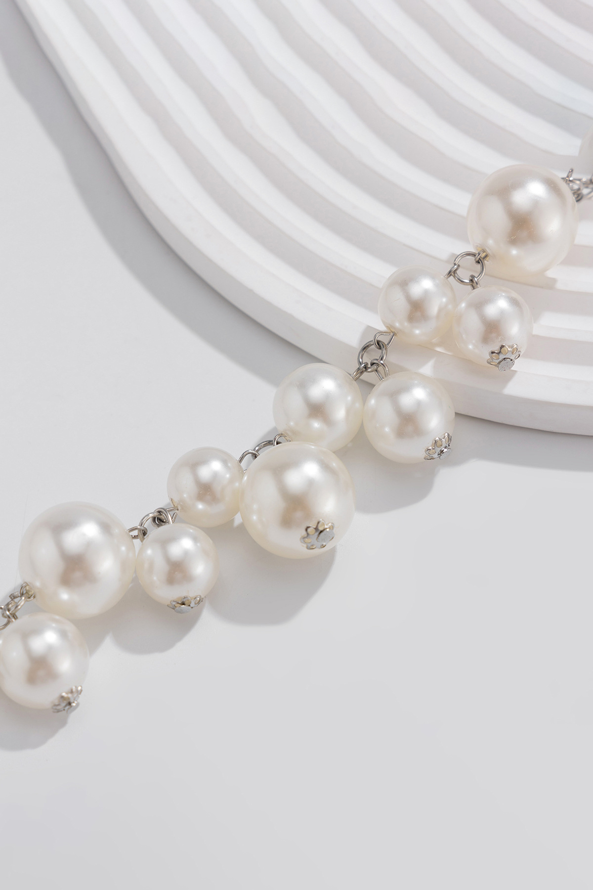 Large Beads Short Pearl Necklace Tassel Choker-chiclody