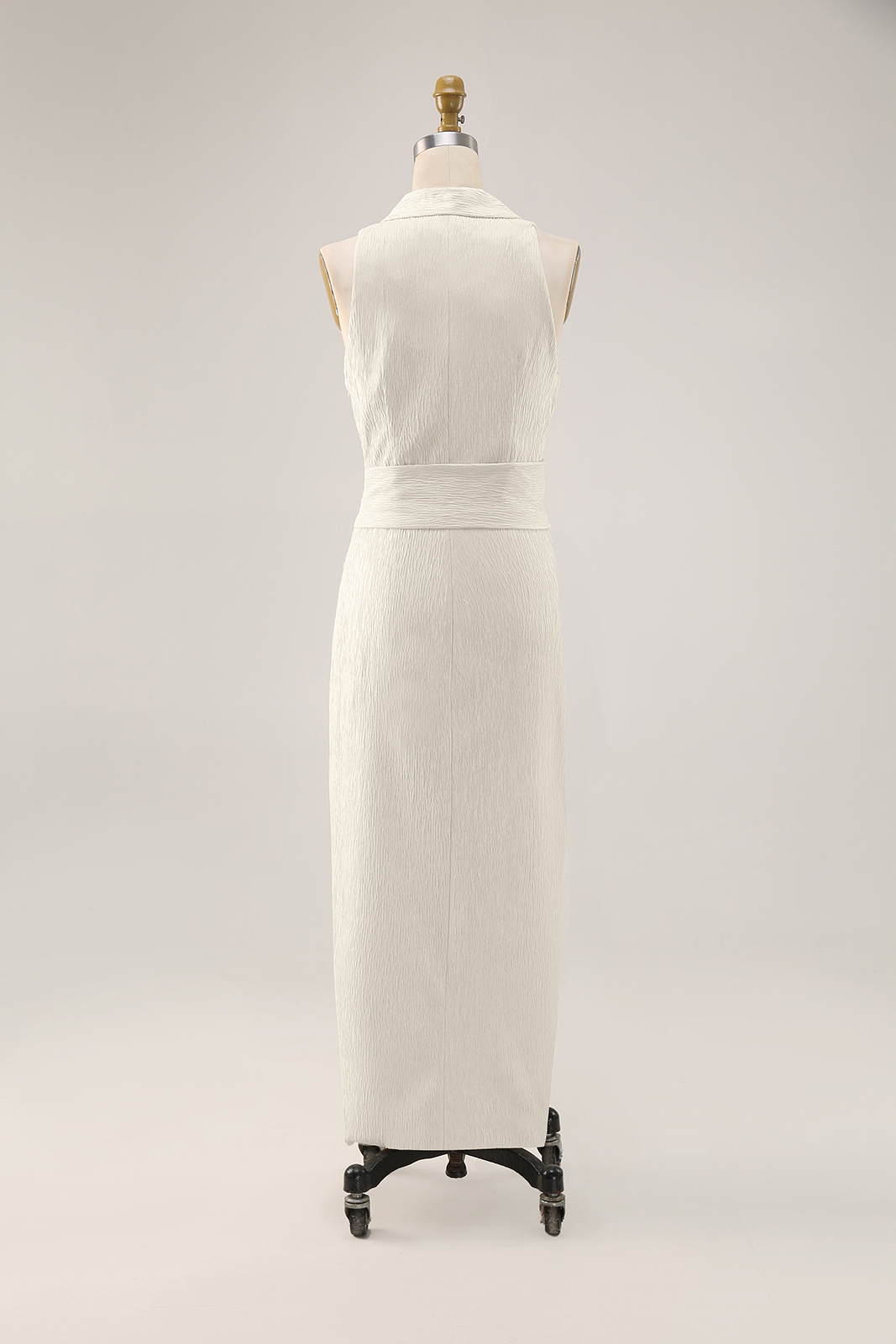 Elegant white V neck office dress with slit