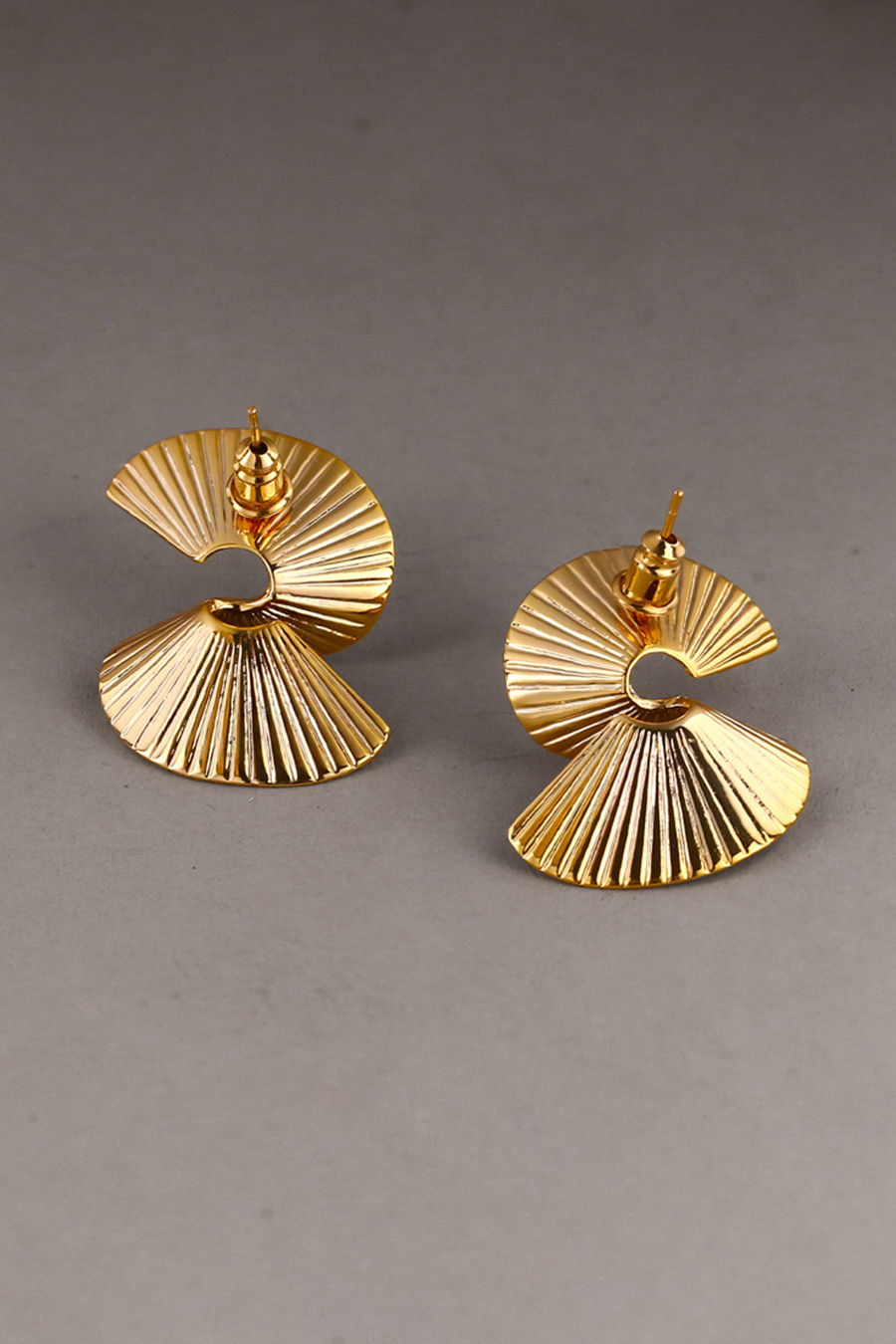 Gold Minimalist Fan Shape Earrings
