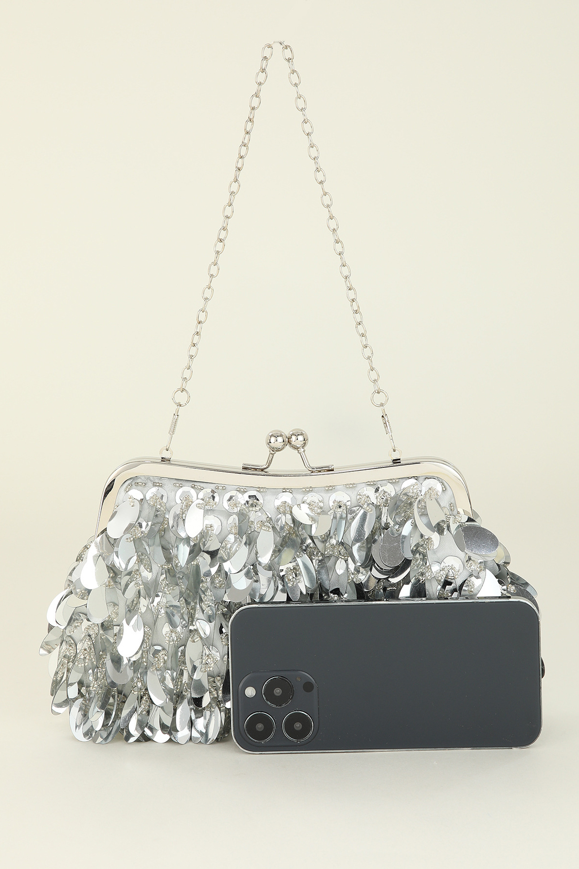 Hand-Made Beaded Sequin Clip-On Party Handheld Dinner Bag