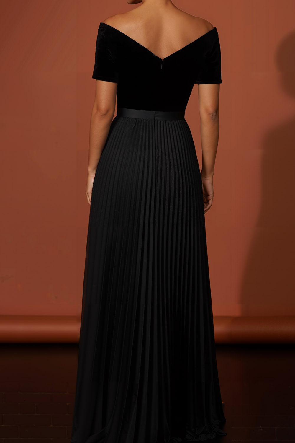 Black Formal Evening Dress A-Line Off the Shoulder Pleated Maxi Dress
