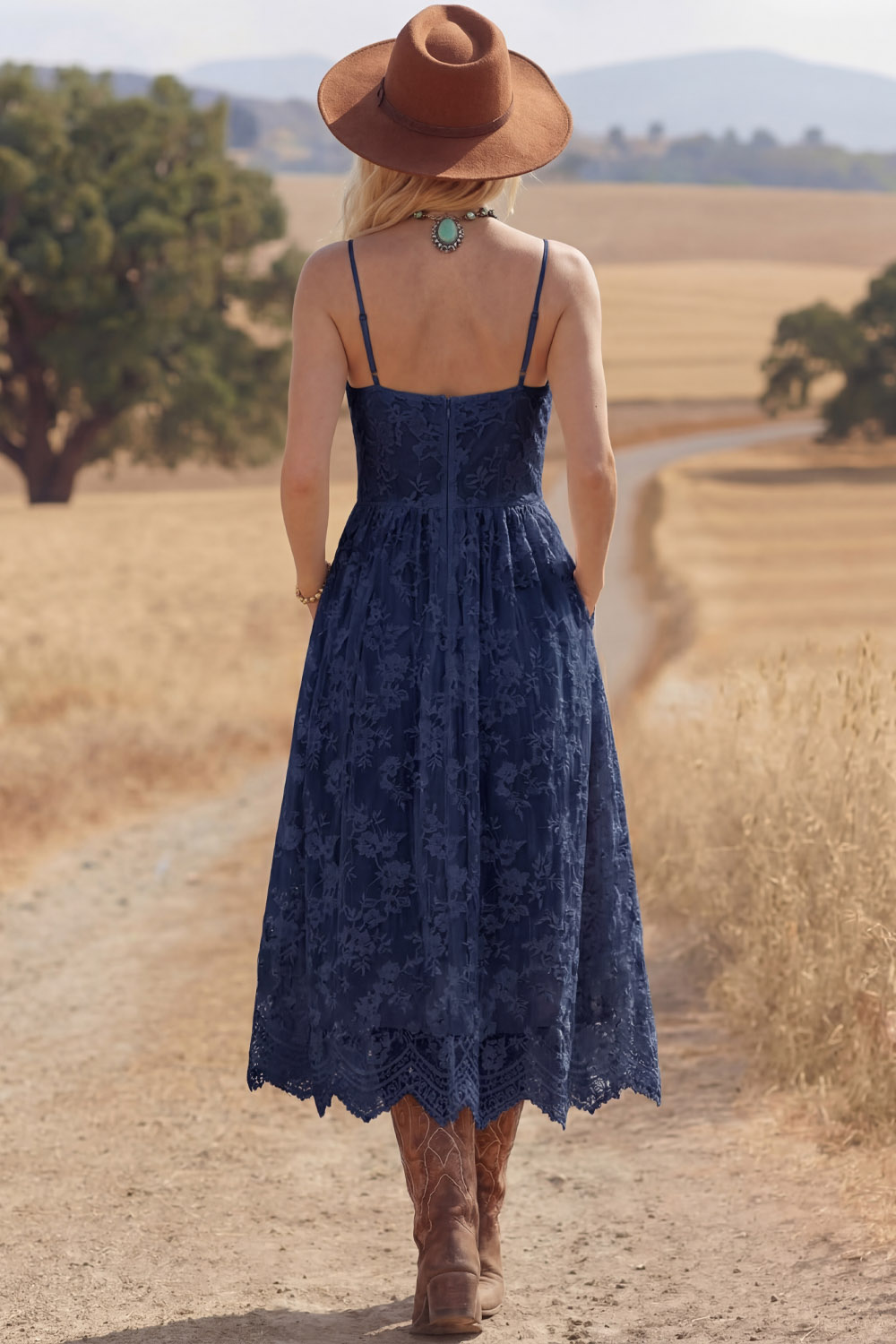 White Boho Dress A-Line Spaghetti Straps Lace Midi Dress