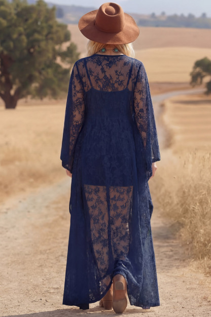 White Boho Dress A-Line Crew Neck Long Sleeve Lace Maxi Dress