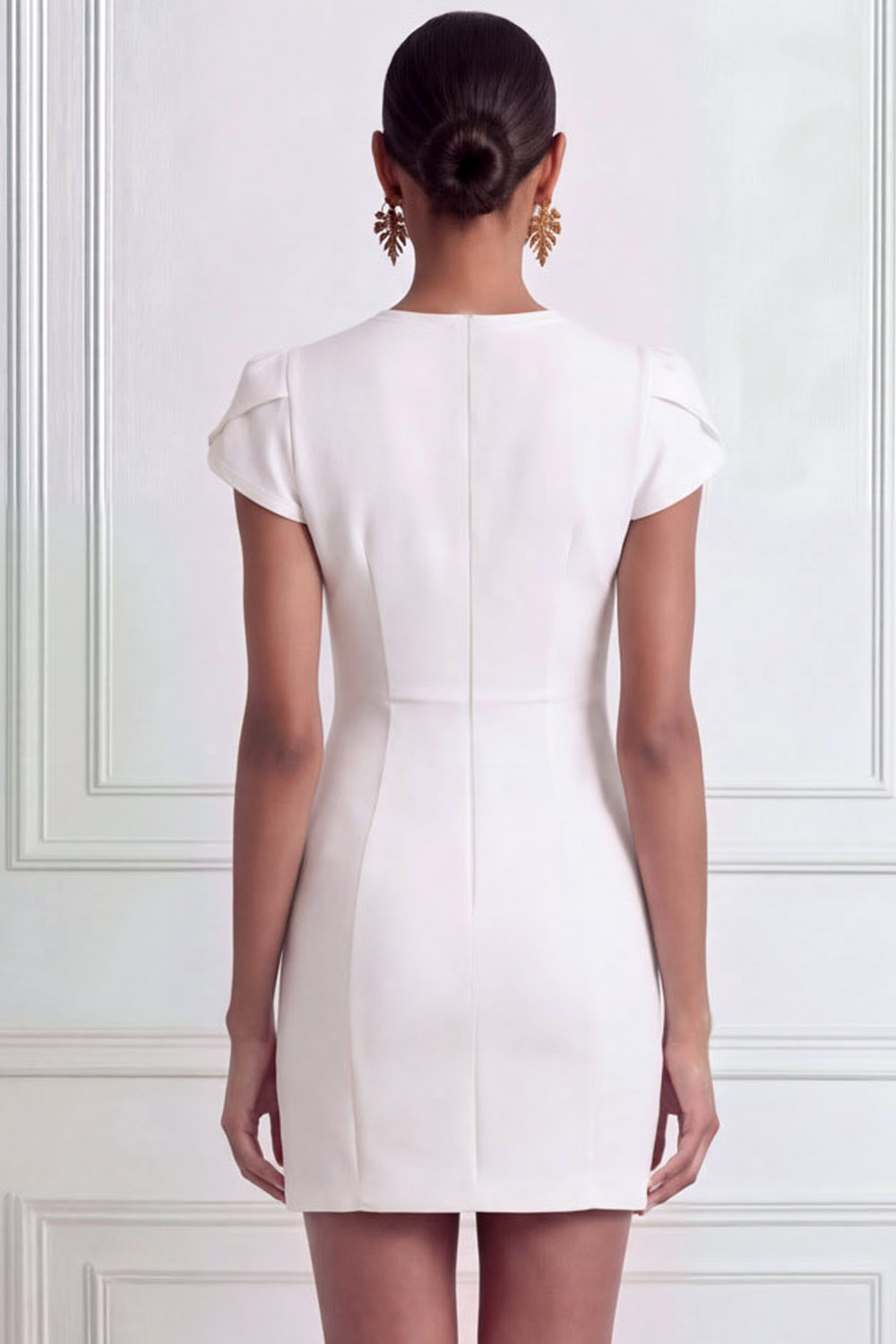 White Cocktail Party Dress​​ Round Neck Short Sleeve Mini Dress 