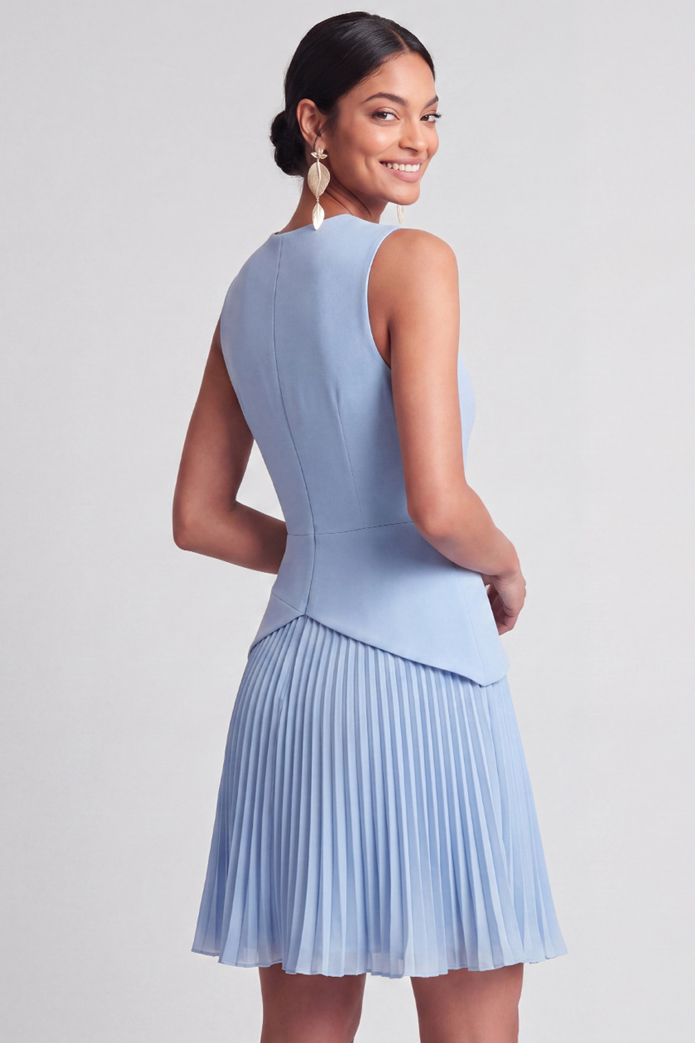 Light Blue A-Line Formal Dress Round Neck Pleated Mini Dress