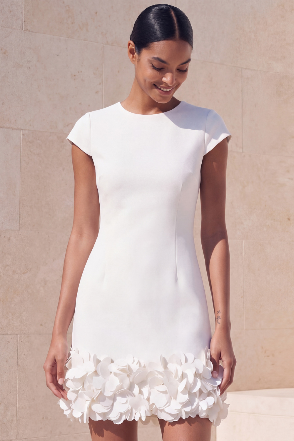 Light Blue Cocktail Dress​​ Round Neck Mini Dress with Appliques
