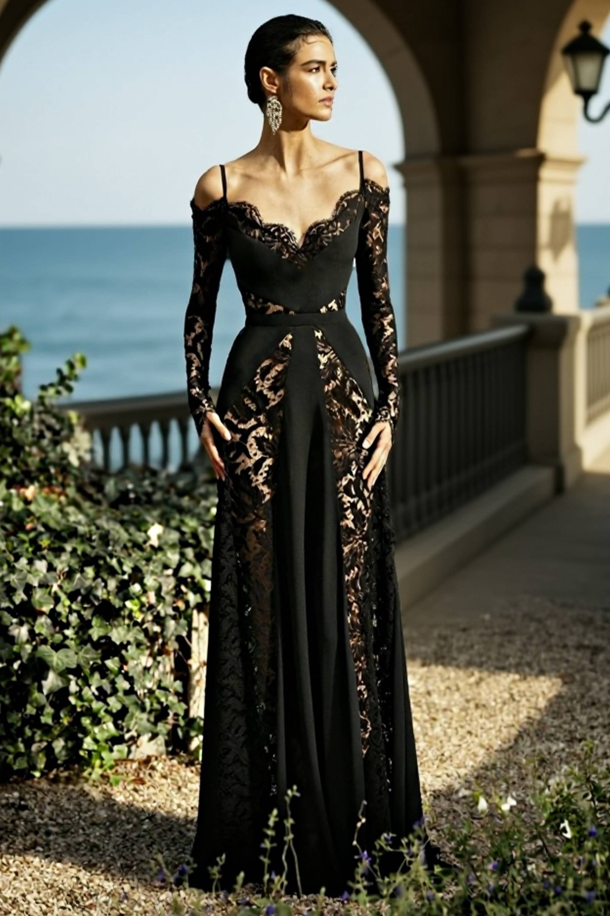 Formal ​Evening Dress Black V Neck Lace Maxi Long Sleeve Dress