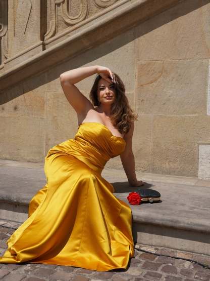 Elegant Formal Red Maxi Prom Dress Strapless Evening Gown