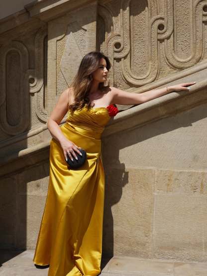 Elegant Formal Red Maxi Prom Dress Strapless Evening Gown