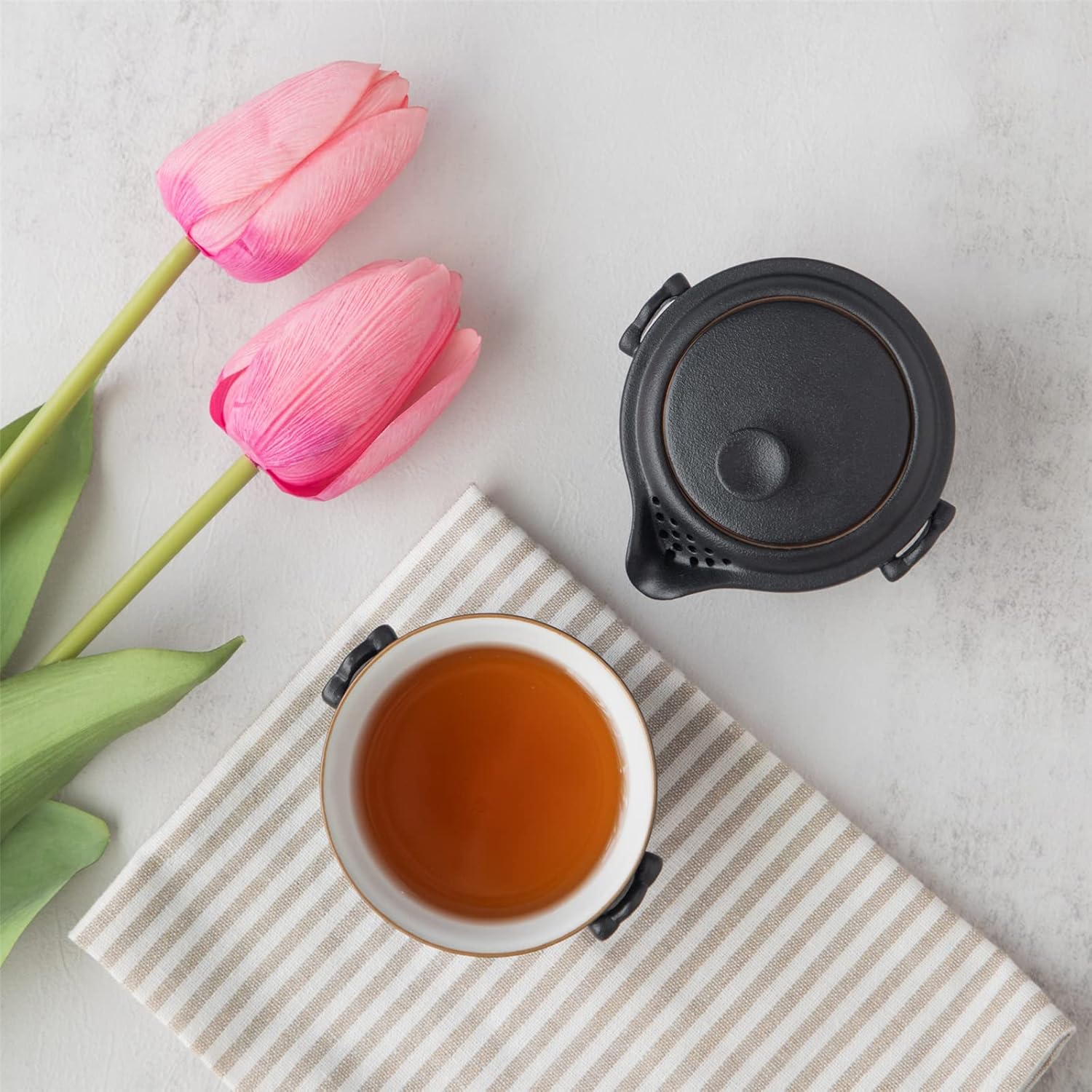 Compact travel gaiwan tea set shown for easy tea brewing