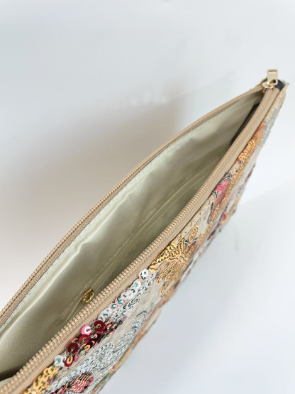 Philomena Chic Vintage-Inspired Clutch with Sparkling Sequin Floral Design, Detachable Wrist Strap - Perfect for Parties, Weddings, Beach & Travel