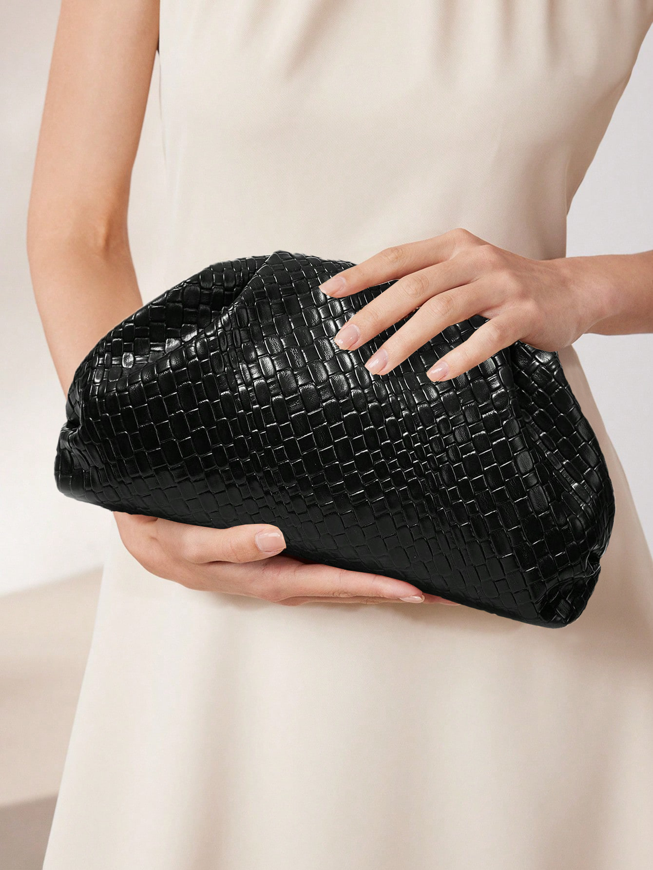 Philomena Luxury Vintage Solid Color Woven Embossed Clutch, Portable Large Capacity Cloud Purse, Perfect for Parties, Dinners, Dates, Weddings, with Party Dresses, Formal Attire, Ball Gowns, Birthday Dresses, Party Dresses - Women's Handbag and Evening Ba