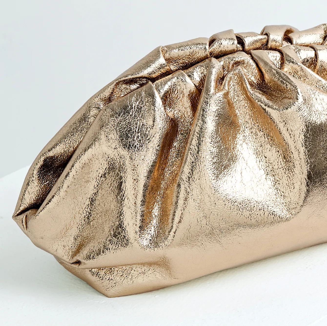 Philomena Elegant Polyester Clutch with Buckle Closure, Solid Color Women's Evening Bag for Parties, Dinners, and Occasions - Lightweight Accessory Without Embellishment, Guangzhou-Origin Elegant Sparkly Pleated Clutch