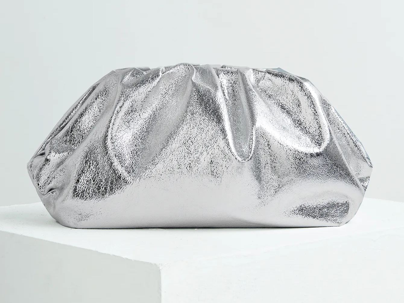 Philomena Elegant Polyester Clutch with Buckle Closure, Solid Color Women's Evening Bag for Parties, Dinners, and Occasions - Lightweight Accessory Without Embellishment, Guangzhou-Origin Elegant Sparkly Pleated Clutch