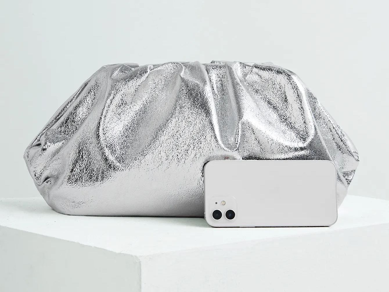 Philomena Elegant Polyester Clutch with Buckle Closure, Solid Color Women's Evening Bag for Parties, Dinners, and Occasions - Lightweight Accessory Without Embellishment, Guangzhou-Origin Elegant Sparkly Pleated Clutch