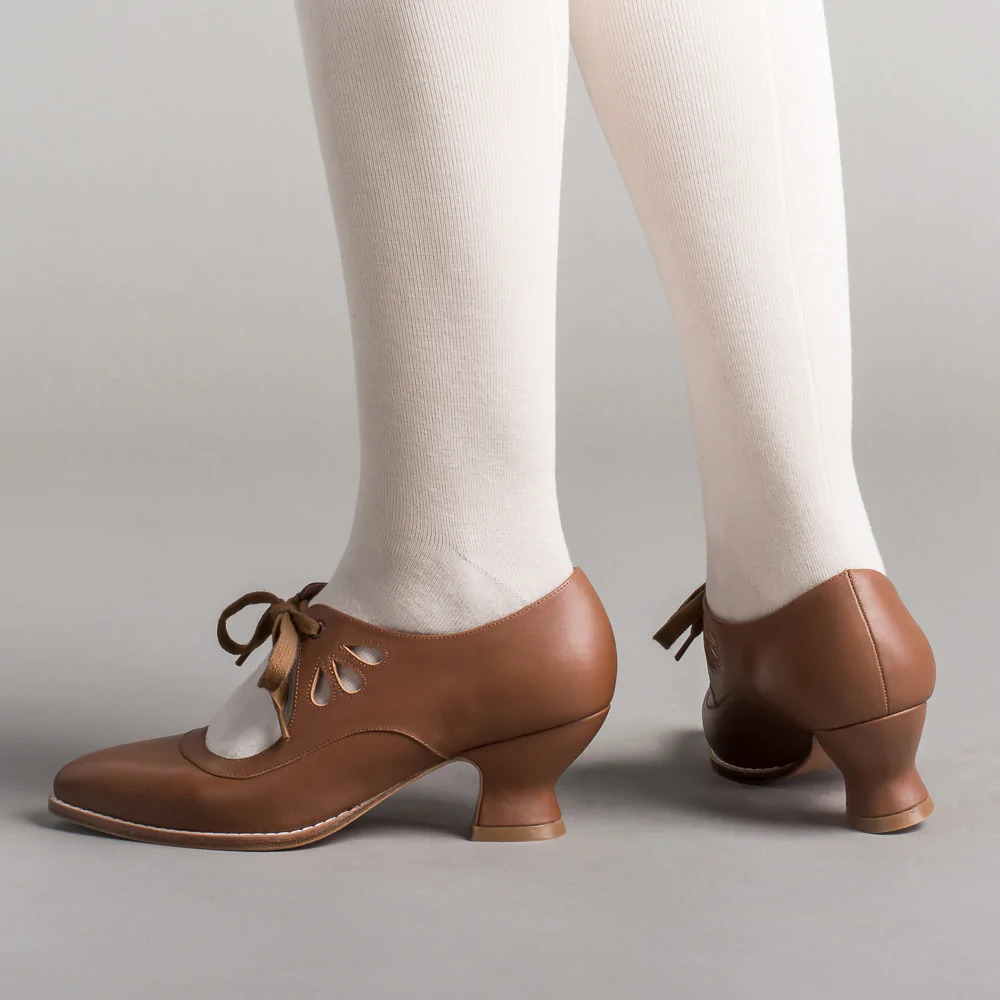 Women's Vintage Lace-Up Leather Heels