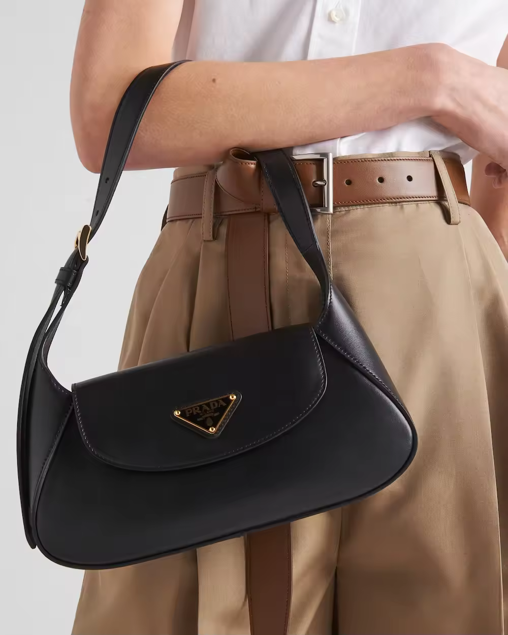 Small leather shoulder bag