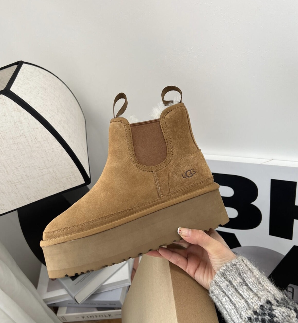 人気商品 SALE!!★UGG★Neumel 厚底ブーツ