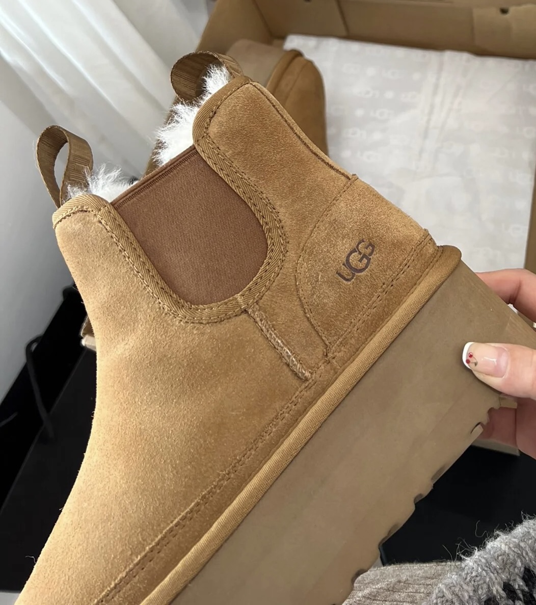 人気商品 SALE!!★UGG★Neumel 厚底ブーツ