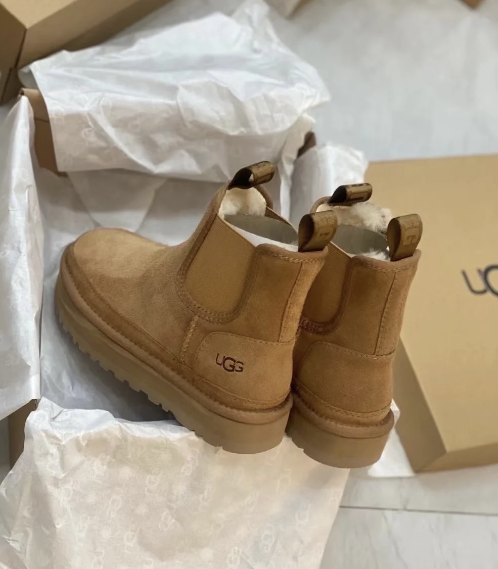 人気商品 SALE!!★UGG★Neumel 厚底ブーツ