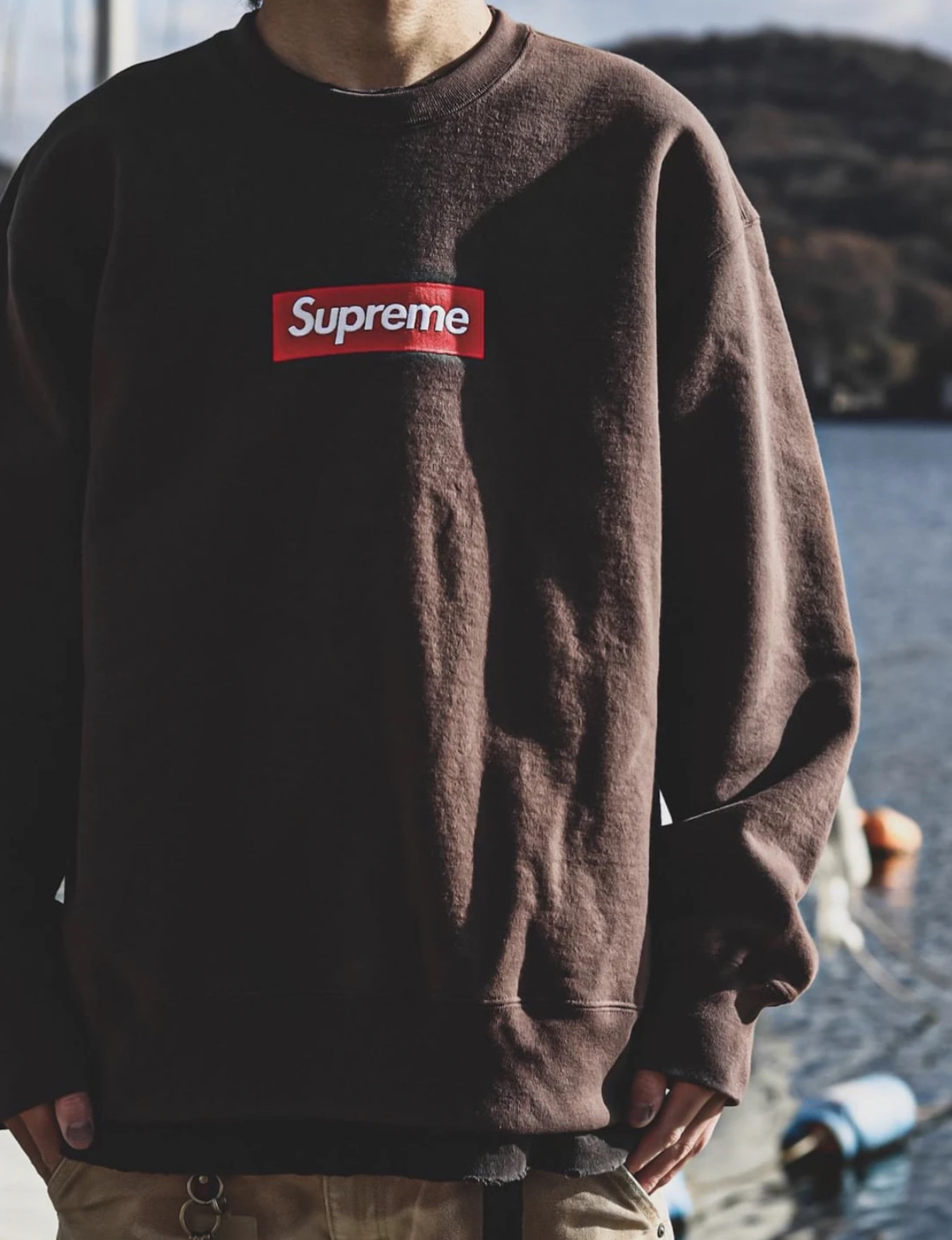 Supreme 22FW Box Logo Crewneck
