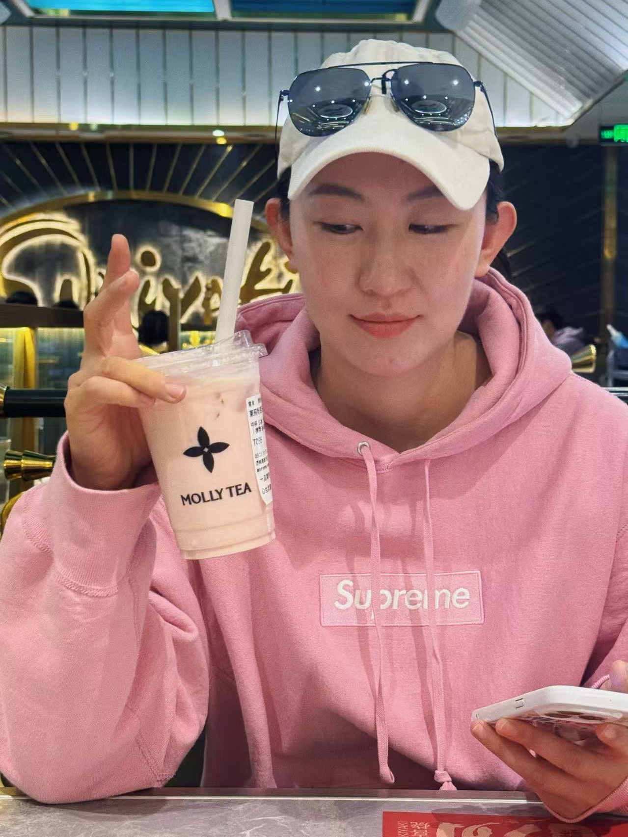 Supreme 24FW Box Logo Hooded Sweatshirt