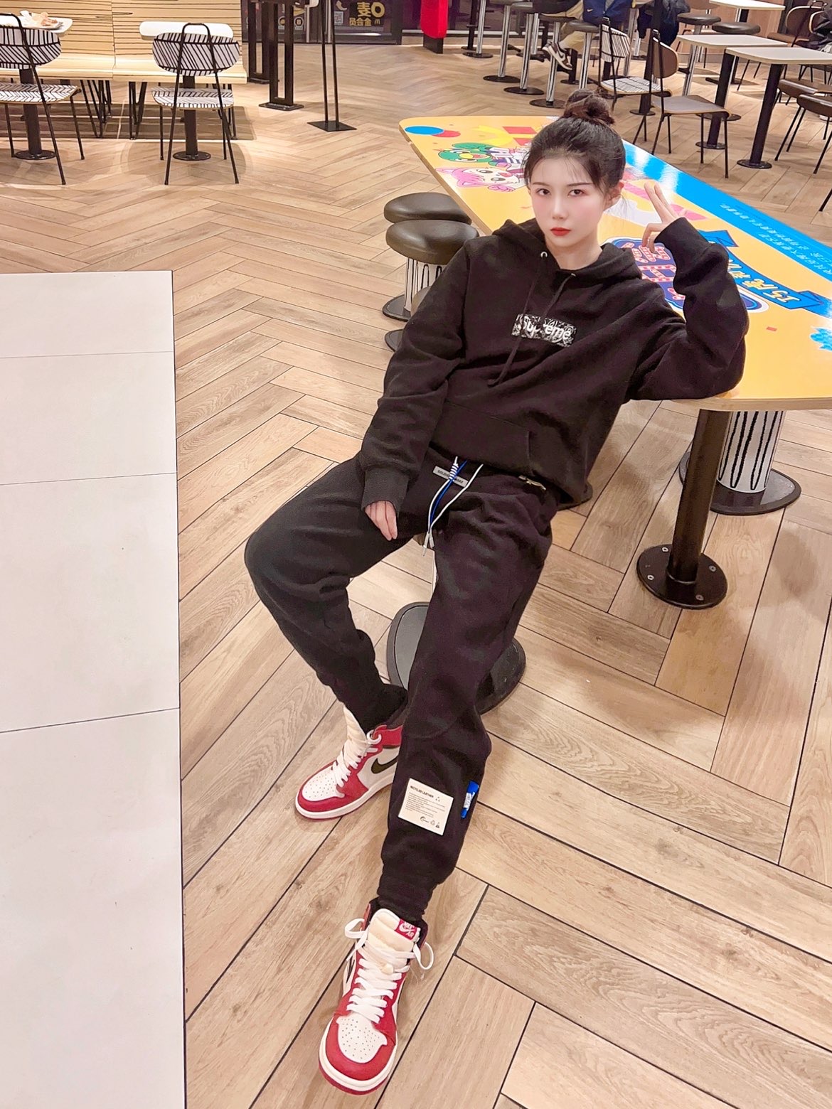 Supreme 19FW Bandana Box Logo Hooded Sweatshirt