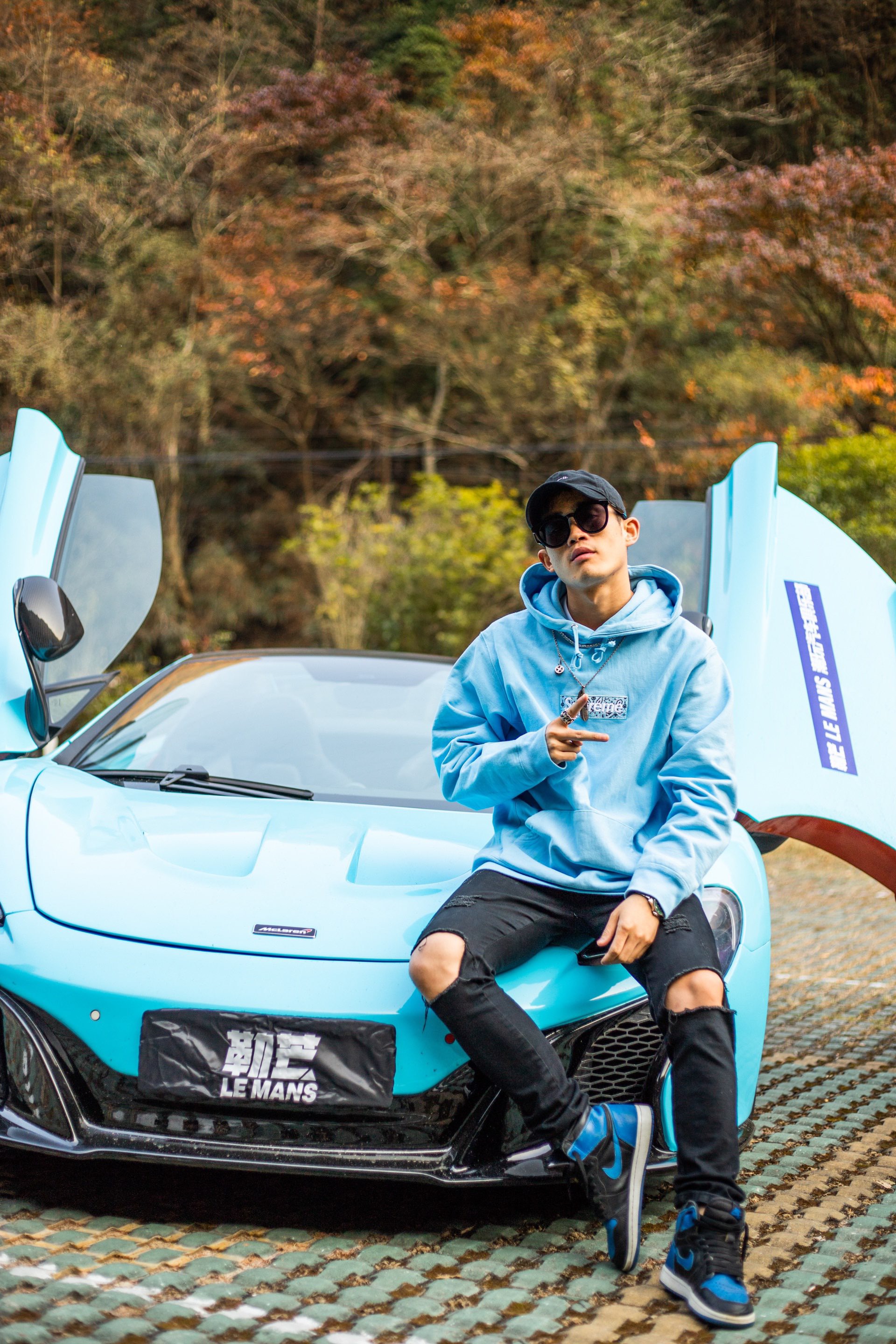 Supreme 19FW Bandana Box Logo Hooded Sweatshirt