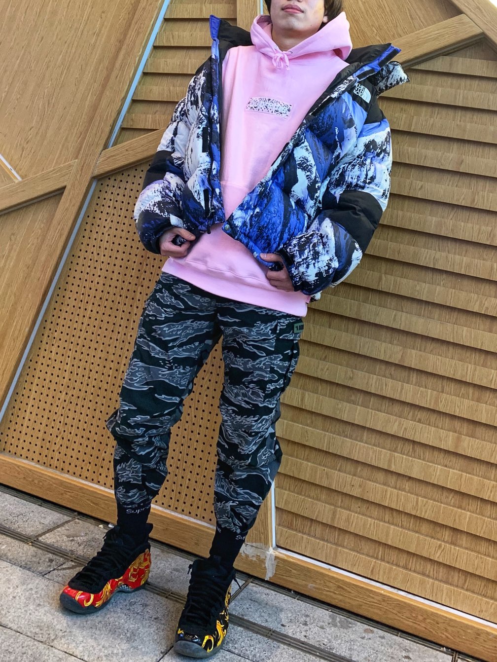 Supreme 19FW Bandana Box Logo Hooded Sweatshirt