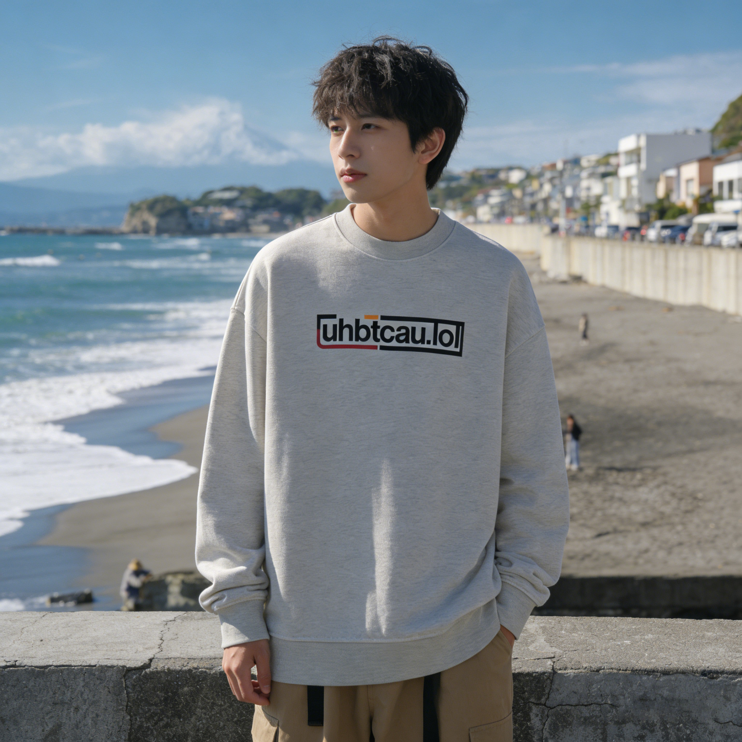 uhbtcau.lol ブランドのクルーネックスウェットシャツ、100% 純綿、420 ​​グラム。