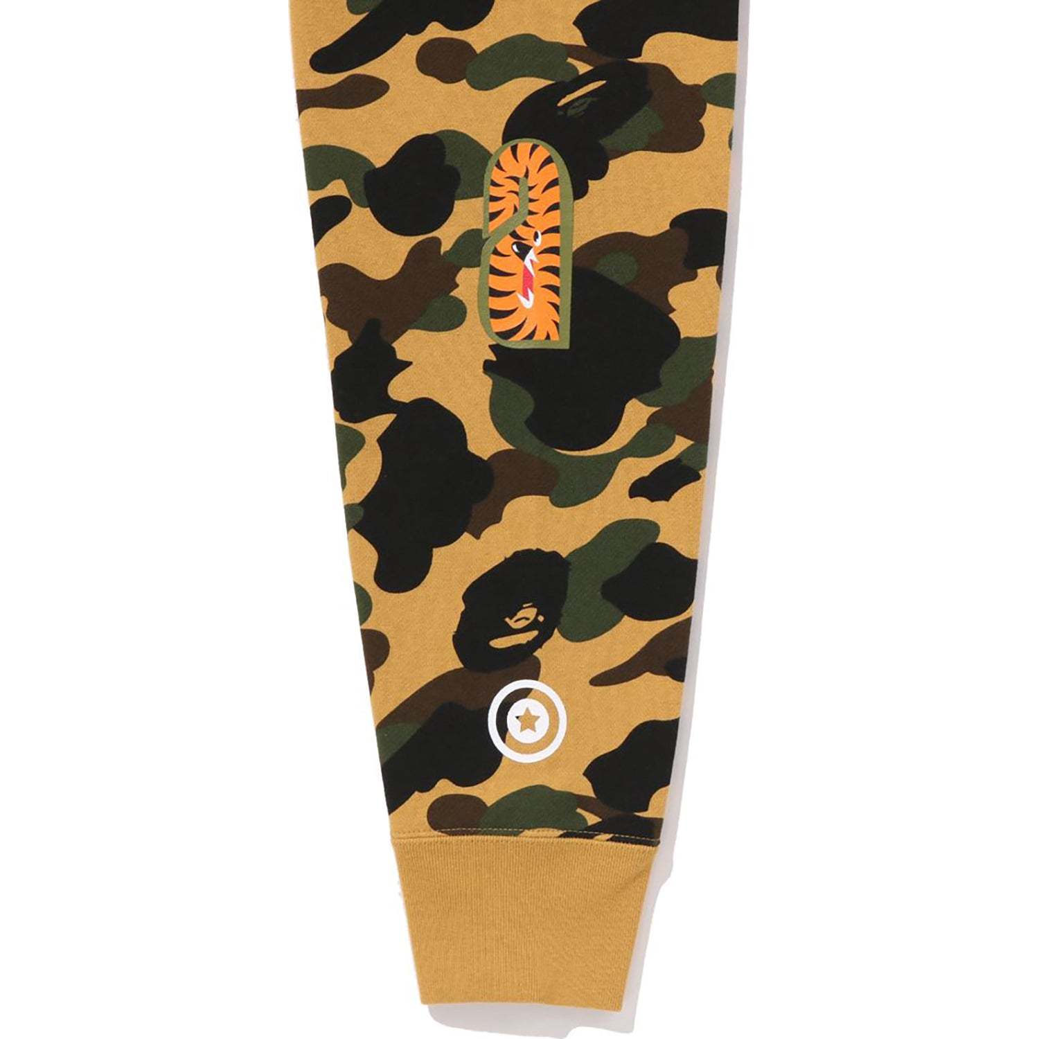 1ST CAMO SHARK CREWNECK SWEATSHIRT MENS