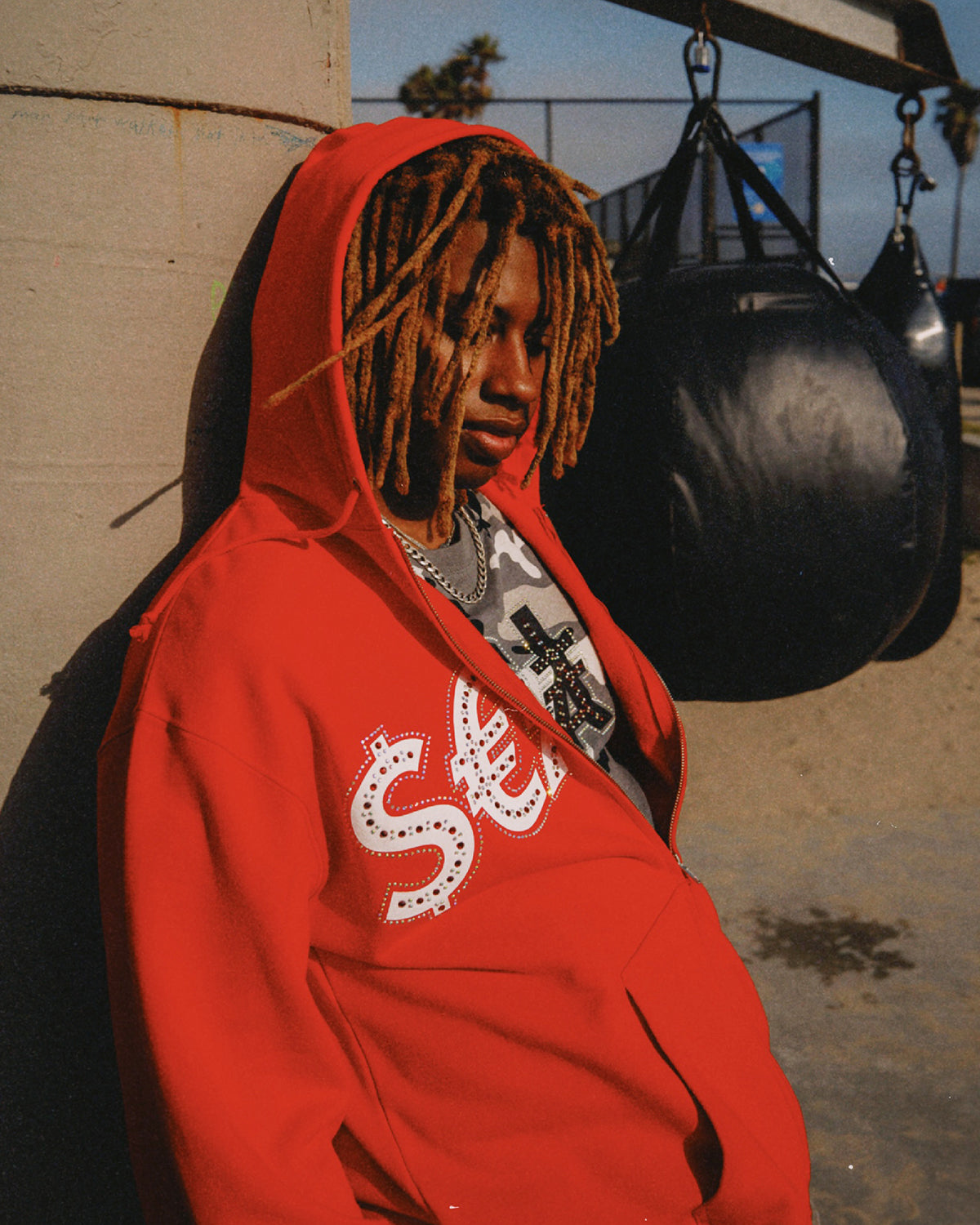 MONEY SEA ZIP UP SWEATSHIRT