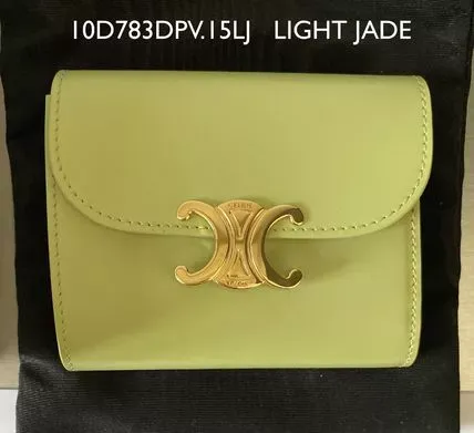 CELINE【入手困難】可愛い ★TRIOMPHE SMALL FLAP WALLET★ 全色