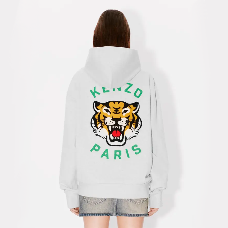 「ラッキータイガー」ジェンダーレスなオーバーサイズ刺繍パーカー