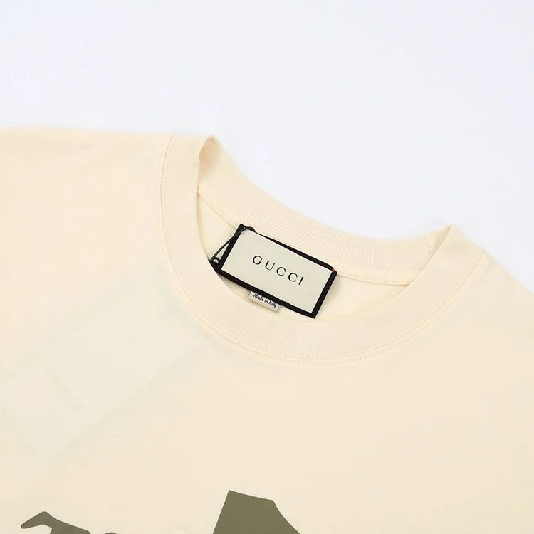 【Gucci 】（グッチ）半袖 男女兼用、ご好評に付き再入荷！