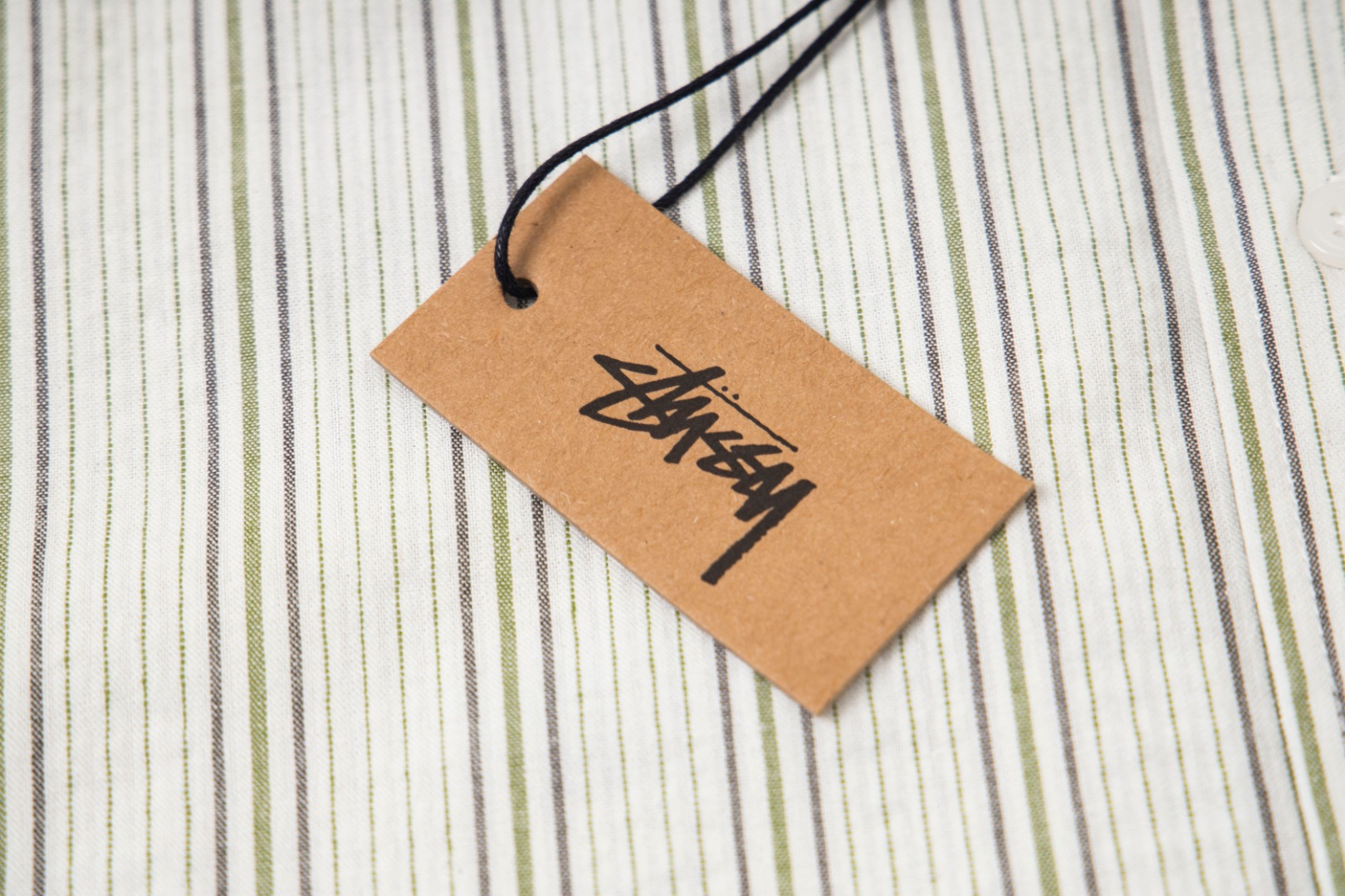 🔥款号6960# P75 （现货发售） stussy 斯图西经典印花翻领短袖衬衫 25夏季新款男女同款颜色：杏色数码：s m l xl