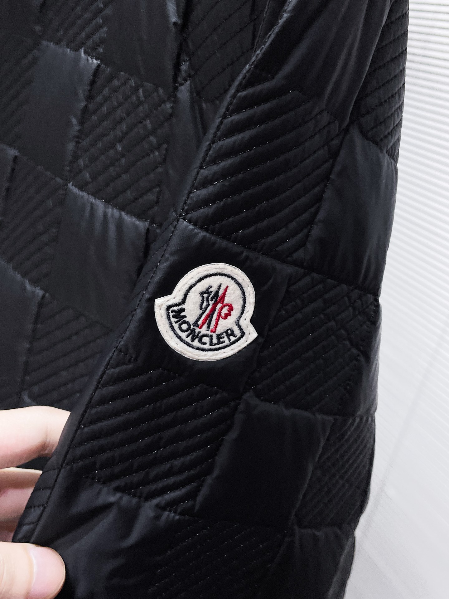 【MONCLER 公式旗艦店】モンクレール ジャケット 好評に付き再入荷！
