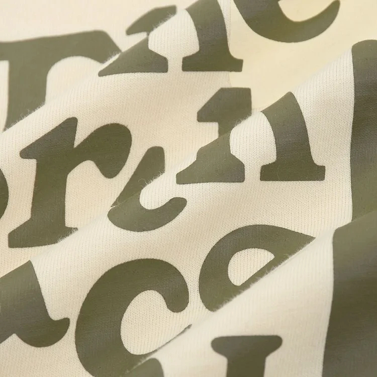 【Gucci 】（グッチ）半袖 男女兼用、ご好評に付き再入荷！