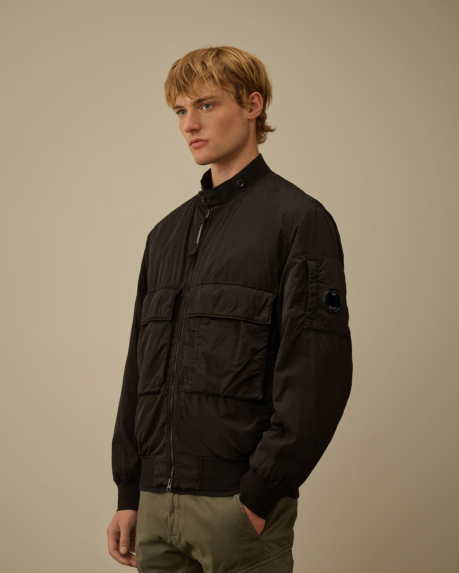 Chrome-R Bomber Jacket カラー: BLACK