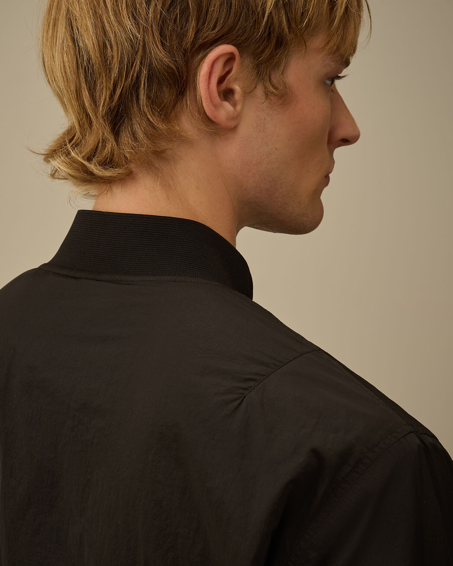 Chrome-R Bomber Jacket カラー: BLACK