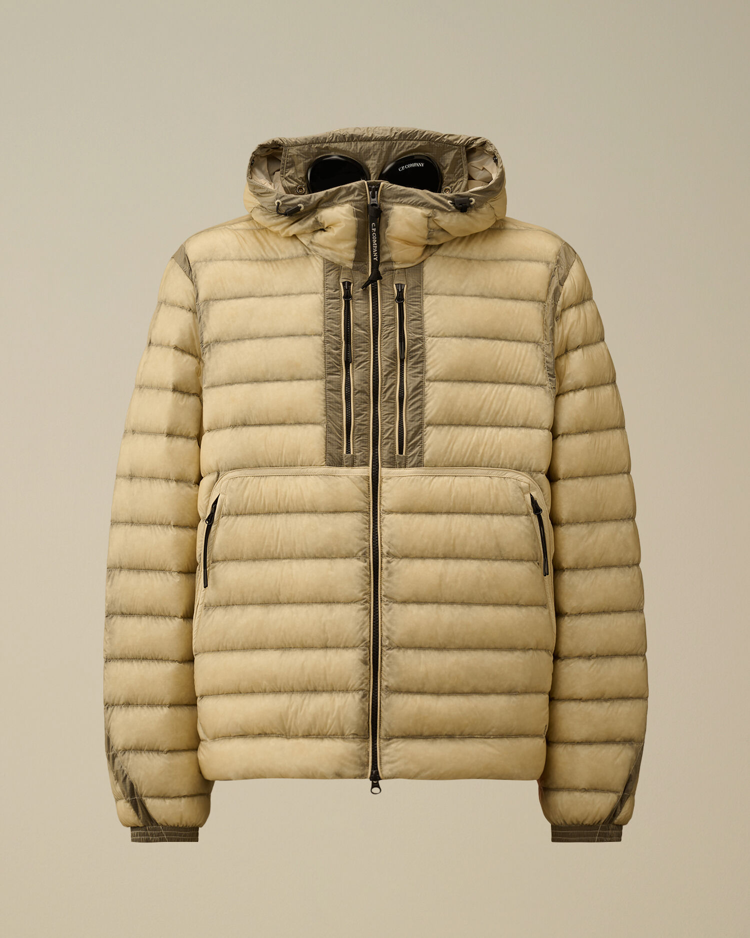 D.D. Shell Goggle Down Jacket カラー: PISTACHIO SHELL - BEIGE