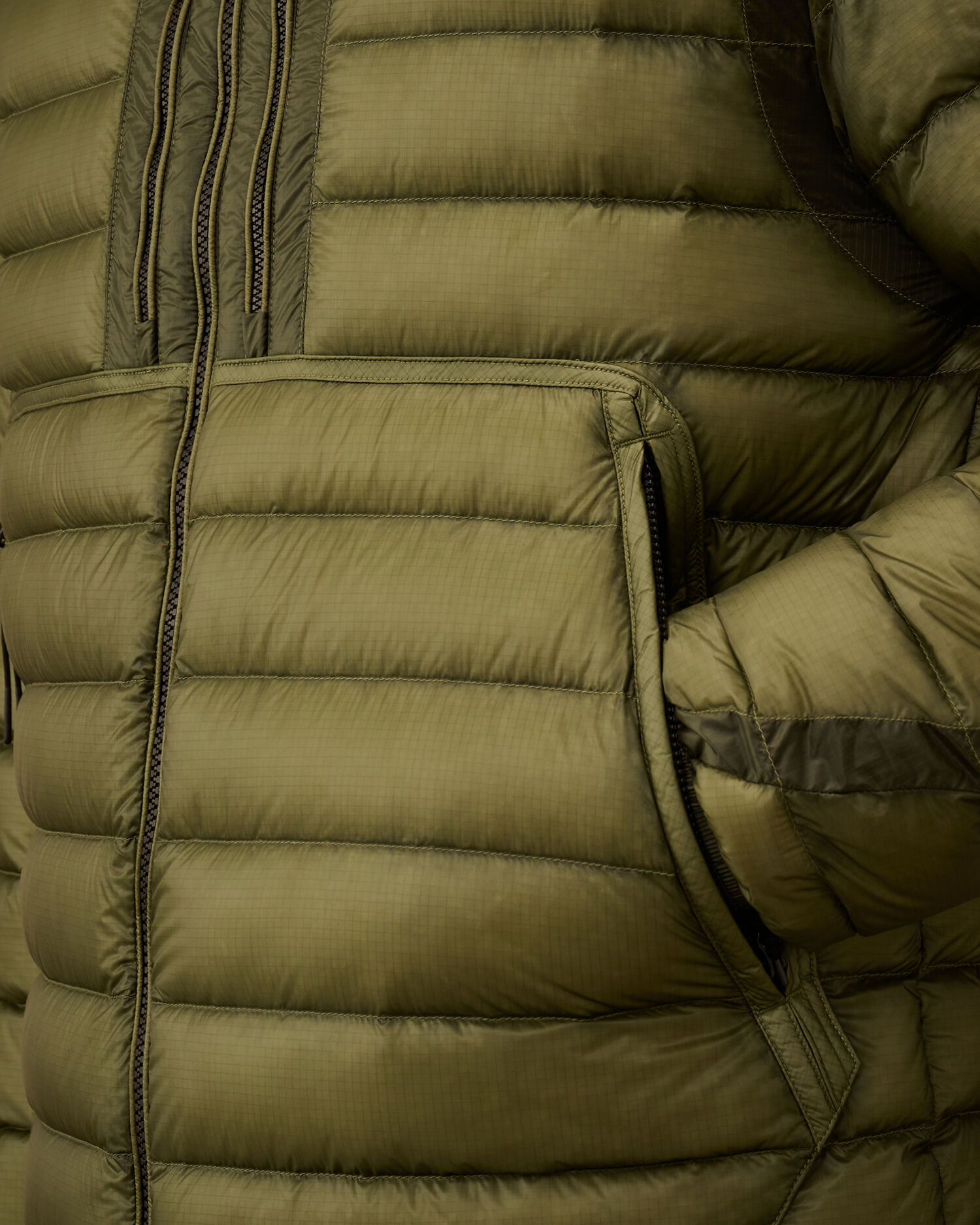 D.D. Shell Goggle Down Jacket カラー: SEAGRASS - GREEN