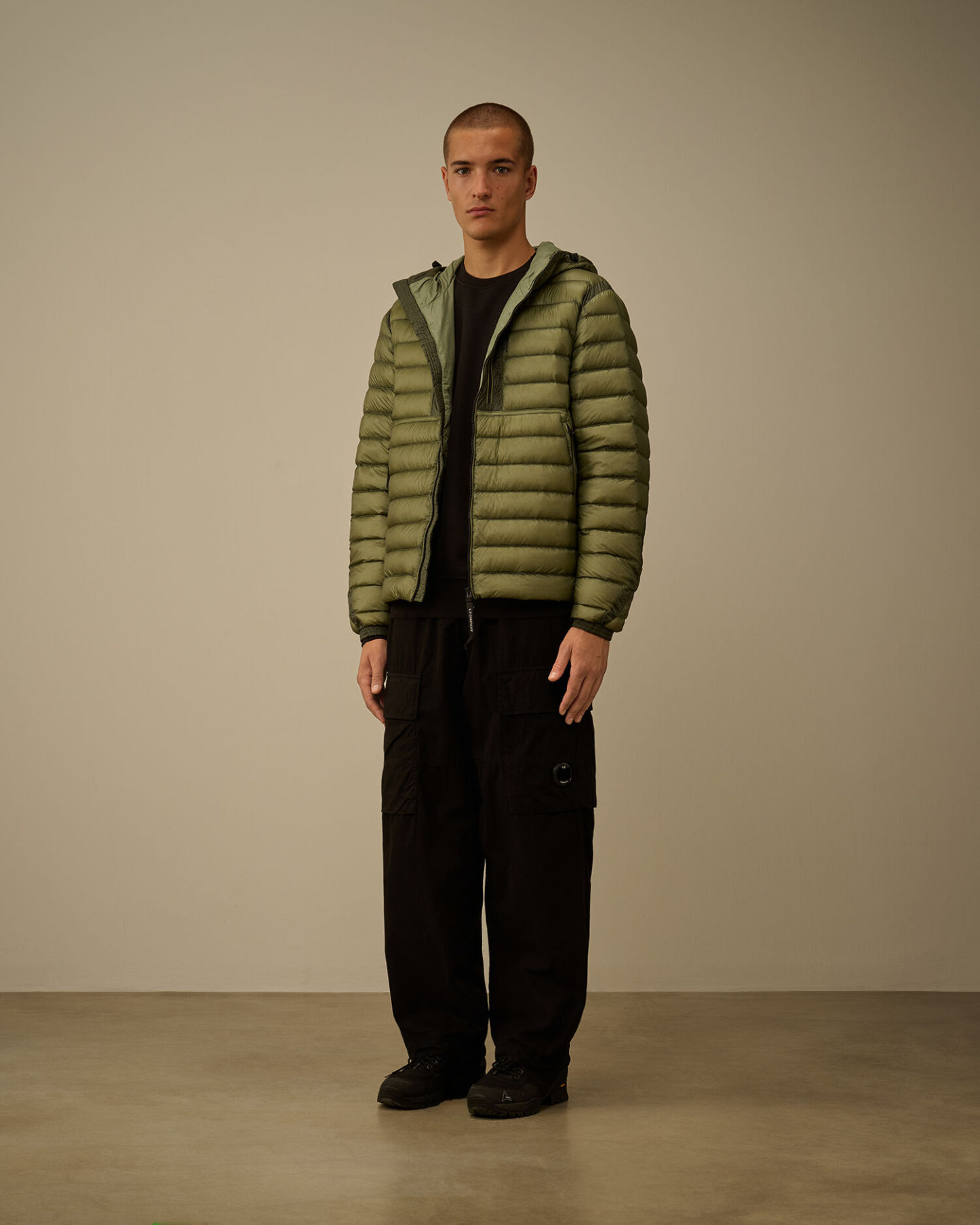 D.D. Shell Goggle Down Jacket カラー: SEAGRASS - GREEN